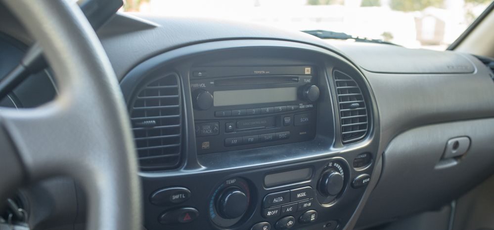 Toyota Sequoia Stereo